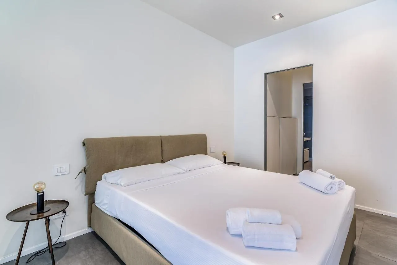 San Maurilio Apartment ميلان