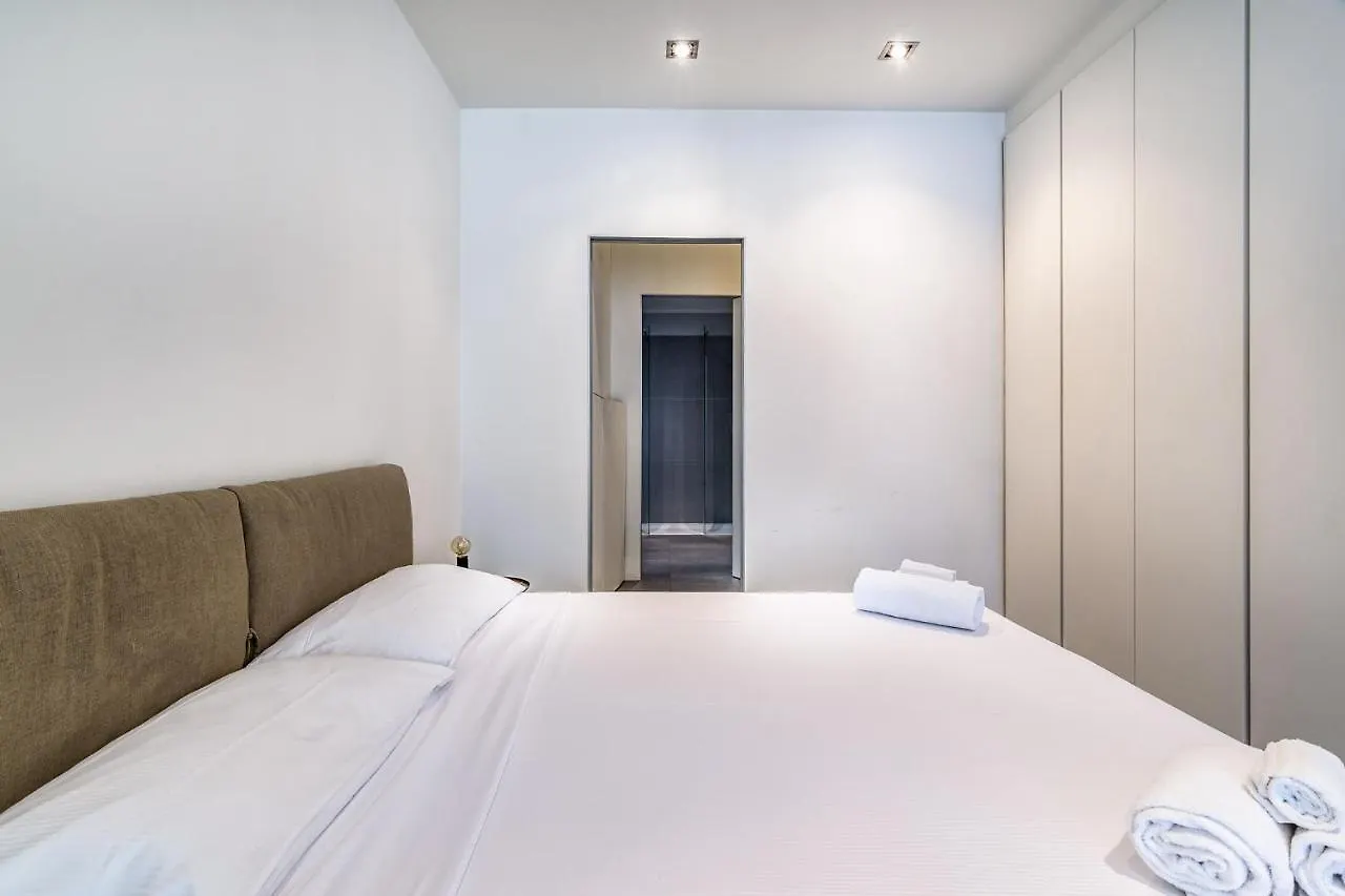 San Maurilio Apartment ميلان إيطاليا